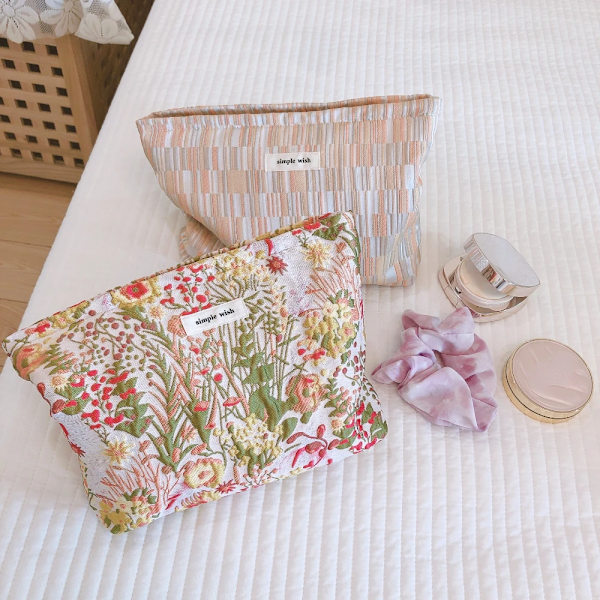 Canvastyg Damkosmetikväska Dam Clutch Nytt blommiga sminkväskor Rese sanitetsbinda Organizer Förvaringspåse W
