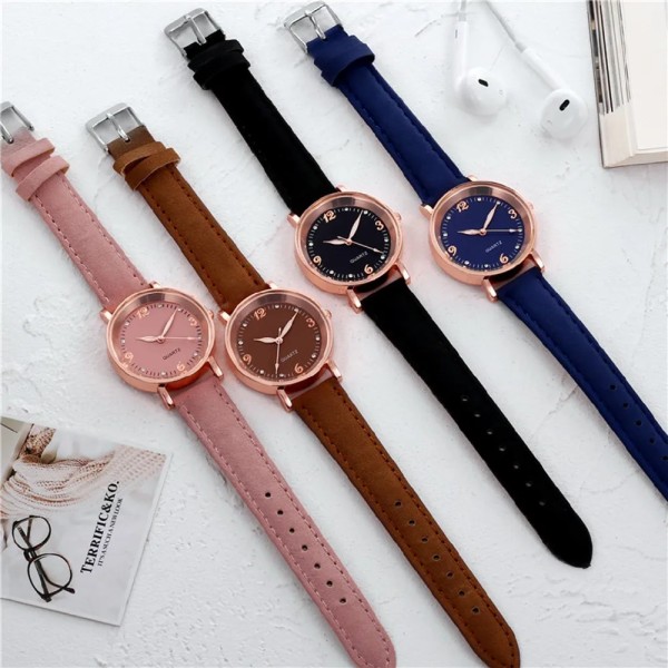 Vintage Liten Watch 2020 Lyxiga Damklockor Enkel Quartz Watch Sweet Leather Strapl Klocka Casual Reloj Relogio Feminino Blue