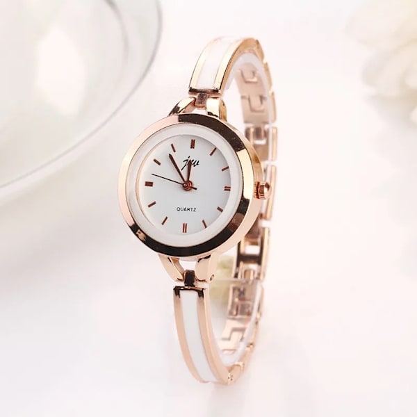 Het mode personlighet design armband typ watch kvarts kvinnlig watch Such as images(.472)
