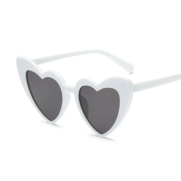 Hjärta Märke Designer Solglasögon Kvinna Lyxiga Plast Solglasögon Klassiska Retro utomhusglasögon Oculos De Sol Gafas WhiteGray