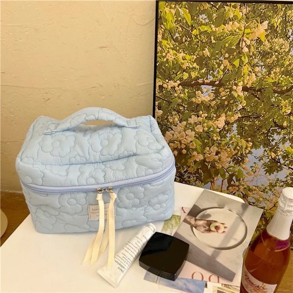Liten stor blomma quiltduk sminkväska Kvinnor Kosmetisk organizer Kvinnlig Förvaring Handväska Box Form Case för flicka L  Blue