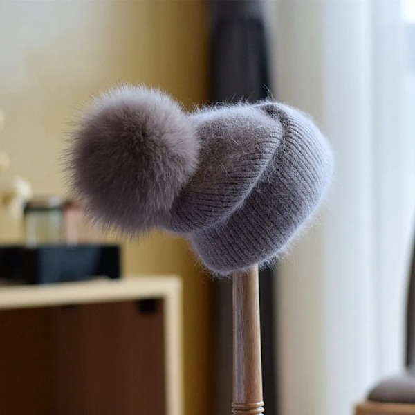Vinter Pom Pom Stickade Mössor för Kvinnor Mode Mink Varma Pompoms Mössor Kvinnliga Trefaldiga Tjocka Hattar Khaki