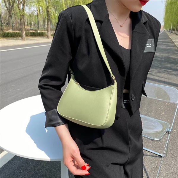 Nya handväskor för dammode Retro enfärgad PU-läder Axelväska Underarmsväska Casual Dam Hobos Handväskor Designerväska Khaki 20x17x6cm