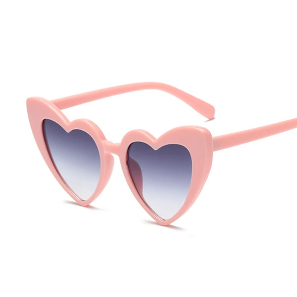 Hjärta Märke Designer Solglasögon Kvinna Lyxiga Plast Solglasögon Klassiska Retro utomhusglasögon Oculos De Sol Gafas PinkGray