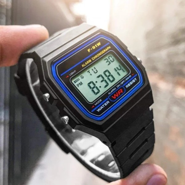 F91W Kvinnor Färgglad LED Digital watch för män Silikonarmband Armbandsur för par Sport Fyrkantig Armband Klocka Dam Present white