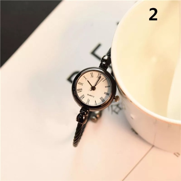 Litet guldarmband Lyxklockor i rostfritt stål retro damkvartsarmbandsur Mode Casual Watch Size 2