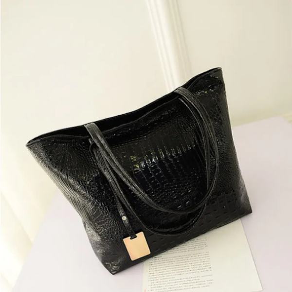 Märke Mode Casual Kvinnor Axelväskor Silver Guld Svart Krokodil Handväska PU Läder Kvinnlig Stor tygväska Dam Handväskor Sac Black (30cmMax Length50cm)