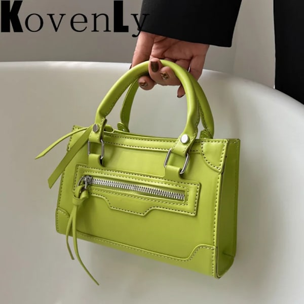 Designerväska Lyx Ny stil Handväska För Kvinna Läder Damväska Trendig Enfärgad Crossbody axelväskor Hög kvalitet Red 2 shoulder bag (20cmMax Length30cm)