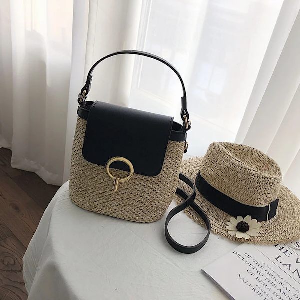 Casual Kedjor Halm Bucket Väskor Dam Sommar Messenger Bag Rottingväskor Beach Lady Reseväskor och handväskor Axelväska White 20x10x21cm
