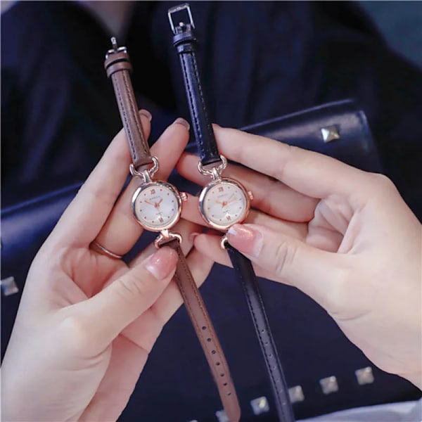 Kvinnor Tjej Enkel Quartz Watch PU Läderrem Mini Thin Dial Klockor SUB Rea White