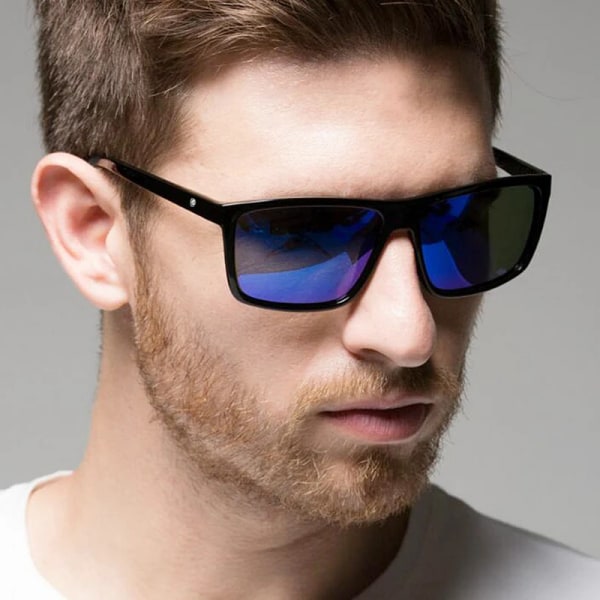 Ny stil Retro fyrkantiga solglasögon Steampunk Män Kvinnor Märke Designerglasögon SKULL Logo Skärmar UV-skydd Gafas Oculos De Sol Black Gray
