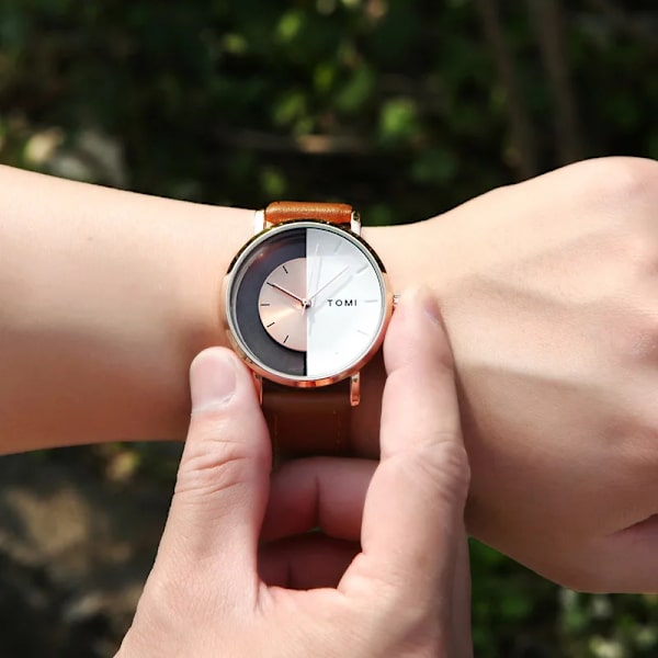 Unik Creative Halv Transparent Unisex watch klocka För män Kvinnor Par Nörd Snygga Läder Armbandsur Mode Quartz watch DESIGN 3 (A)