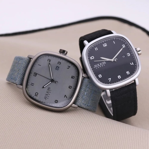Ny 4 färger Real Auto Date Watch Japan Quartz Man Timmar Finmode Äkta Läder Armband Pojkepresent Julius Box Blue