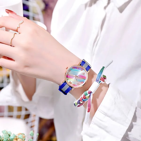 Mode regnbågsfärg watch Nylon Färgglad armbandsur för damer Casual Quartz kvinnlig klocka Studenternas presentreloj Blue