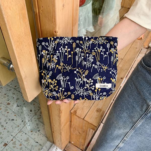 Stor Kvinnor Blommig Kosmetikväska Blommor Sminkväska Resesmink Case Organizer Kvinnlig Handväska Clutch Handväska Dragkedja D