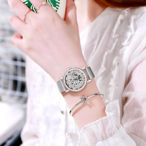 Nytt mode Topp kvinnor ihåligt skelett Faux mekanisk watch dam mesh kvarts armbandsur för kvinnor Relogio Feminino A silver