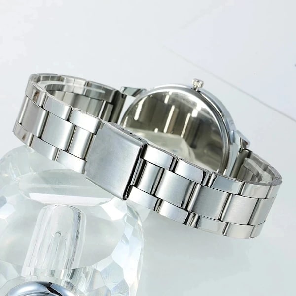Lyxmärke Watch 2023 Nytt Mode Enkelt Watch Damer Stor Urtavla Quartz Klocka Armband Diamantklocka Silver