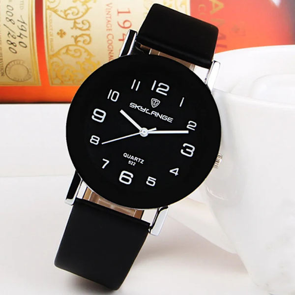 Watch Dammode Läder Svart Analog Quartz Armbandsur Dam Kvinnlig Klocka Relogio Feminino Reloj Mujer black