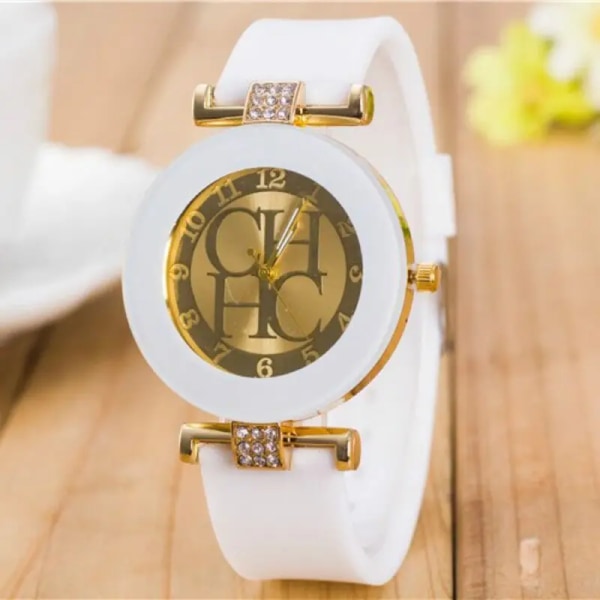 2022 Ny DQG Fashion Luxury Geneva Watch Crystal Quartz Watch Guld Silikon Watch Zegarek Damski E