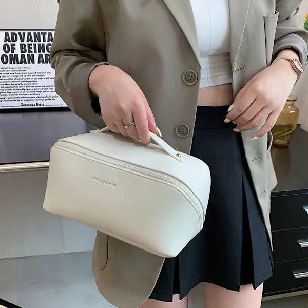Mode Bärbar sminkväska med stor kapacitet Kvinnor Kosmetikväska Toalettartiklar Organizer Kvinnlig förvaring Sminkfodral White