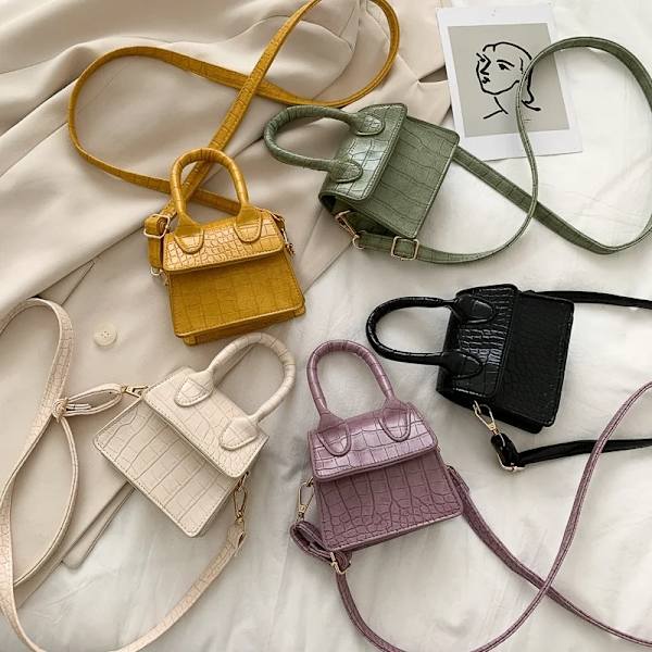 Mini tygväska Krokodilmönster Flip Messenger Crossbody-väska Enkel kvinnlig axelväska Liten fyrkantig damhandväska Ny Red-2