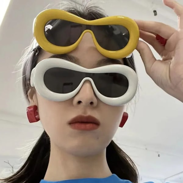 Nytt i Ovala solglasögon för män Kvinnor Mode Retro märkesdesign Solglasögon Glasögon Kvinnlig Godisfärg Goggle Solglasögon Red