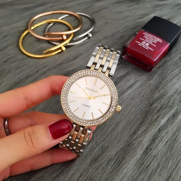Ny watch för kvinnor Lyxarmbandsklockor Damarmbandsur i rostfritt stål Kvinna Quartzklocka Reloj Mujer Montre Silver
