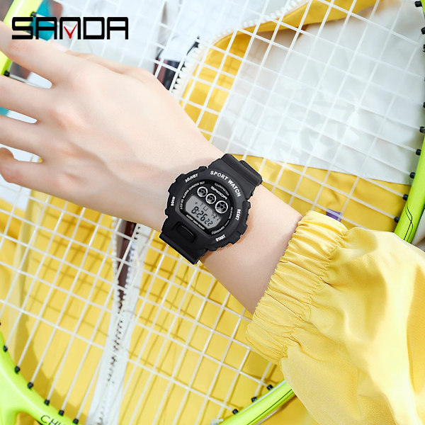 SANDA Mode Enkel Watch Herr Militärklockor Väckarklocka Ms Resistant Vattentät Digital Watch reloj hombre Red