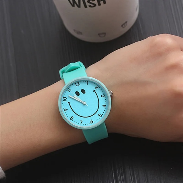 Het ny watch Mode Lyx Smile Tonårsflicka Armbandsur härlig Bekväm barnklocka Watch Masculino klocka Black