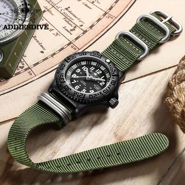 ADDIES Topp Militär Nylon Sportklockor Herr Lyx Vattentät Lysande Quartz Watch Man Klocka Relogio Masculino Khaki nylon