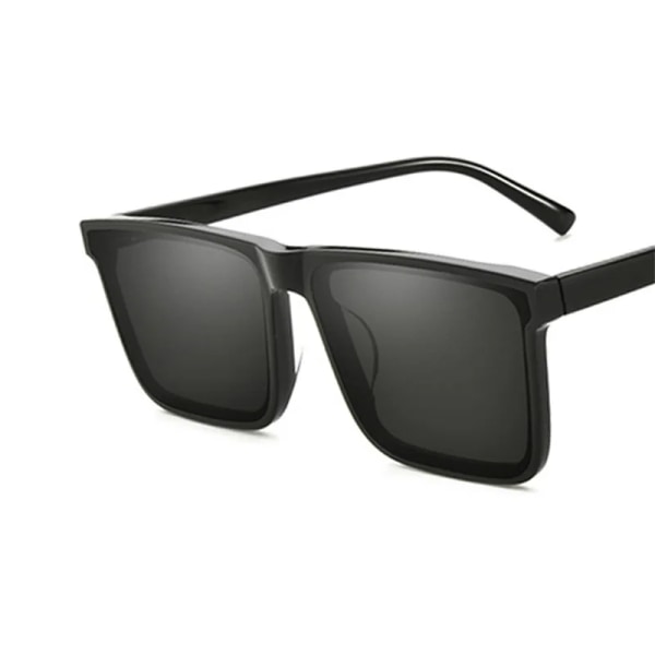 Plastbåge för män Glasögon Fyrkantiga solglasögon Solglasögon för män Svart PU-väska Oculos UV400 Matte Other
