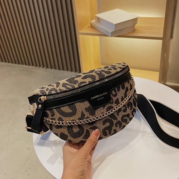 Nytt mode Leopard Kvinnor Midjeväska Kvinnliga Telefonväskor Dam Bröstband Bred axelrem Crossbody Små kedja Fanny Packs C