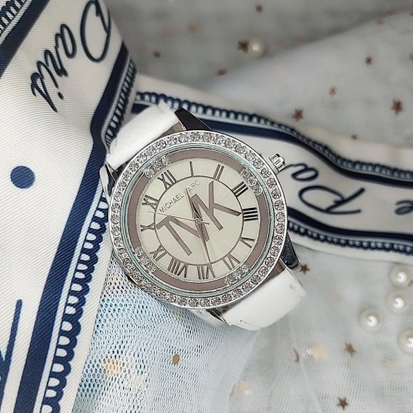 relogio feminino Lyxmärke Kristallläder Kvarts Watch Watch Dam Armbandsur Klocka reloj mujer Pink