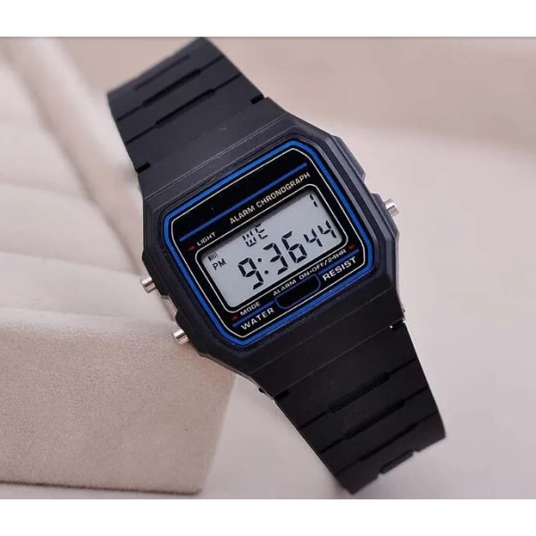 Mode Digitala klockor för män kvinnor 2023 Enkel liten fyrkantig platta LED elektronisk watch Casual Sport Herrklocka watch hombre Black