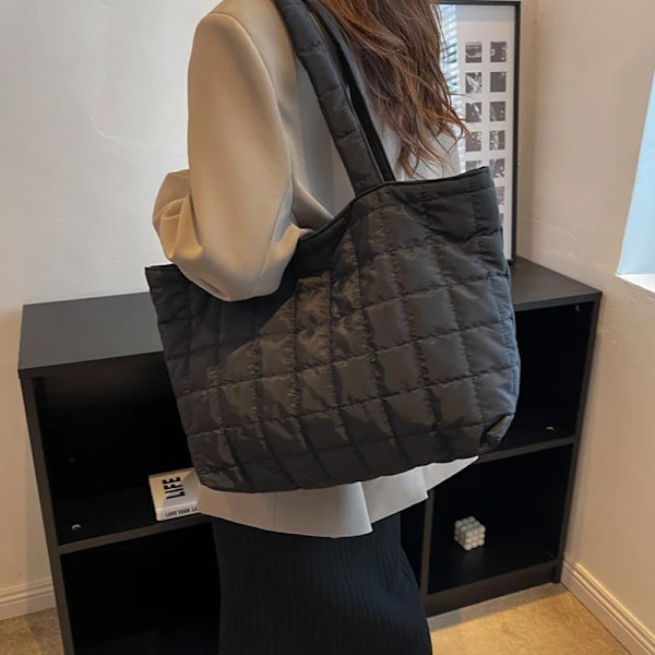 Stor kapacitet Vinter Axelväska Nya Solid Nylon Handväskor Bomull Casual Tygväskor För Kvinnor Mode Topp Handväska Green 38x29x12cm