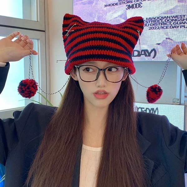 Japansk Streetwear Harajuku Beanie Hatt Liten Djävul Randig Stickad Hatt För Kvinnor Flickor Höst Vinter Söta Kattungeöron Mössa style 02- coffee