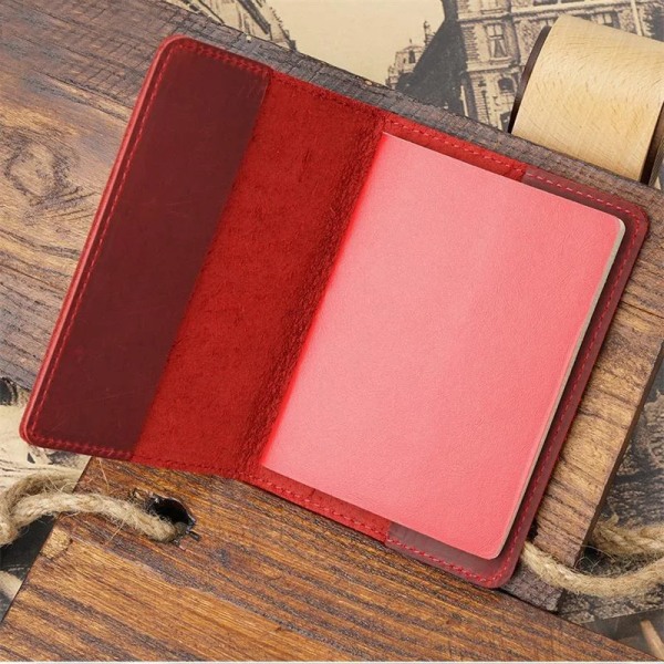 Whosale Äkta läder RFID Passport Cover Hållare Protevtor Ledig tjänst Blank Funda Pasaporte Business Unisex Plain Passport Holdare Red