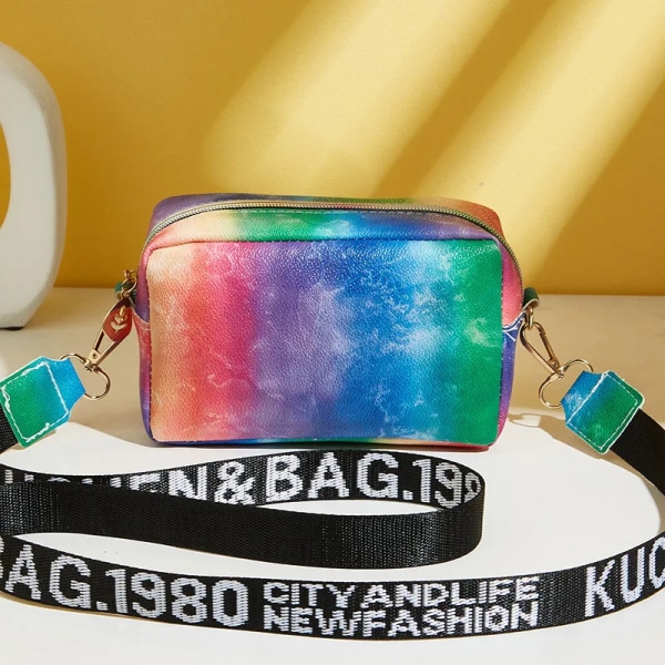 Enkel stil små axelväskor för kvinnor Enfärgad Pu-läder bred rem Crossbody-väska Kvinnlig telefonväska Messenger Handväska rainbow-1 as  detailpage