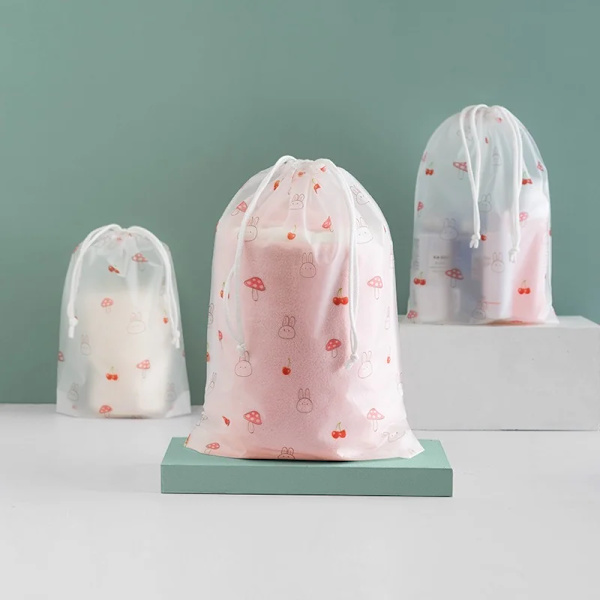 1 ST Transparent Vattentät Resekosmetikväska Case för kvinnor Badkar Smink Organizer Toalettartiklar Tvätt Skönhetssats Förvaringspåse 1pc Mushroom Bunny 16x20cm