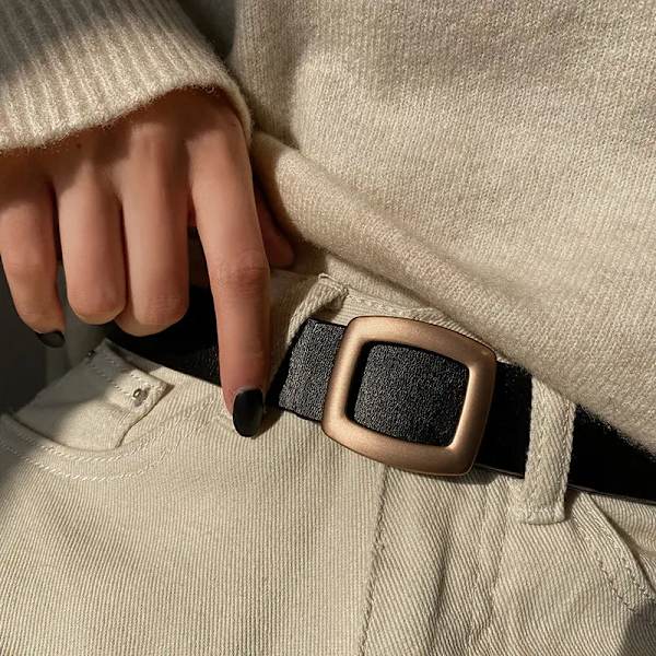 2021 nya bälten för kvinnor äkta läder lyxiga designerjeansbälte Dam midjeband Mode fyrkantigt metall spänne bälte dam svart camel 100cm