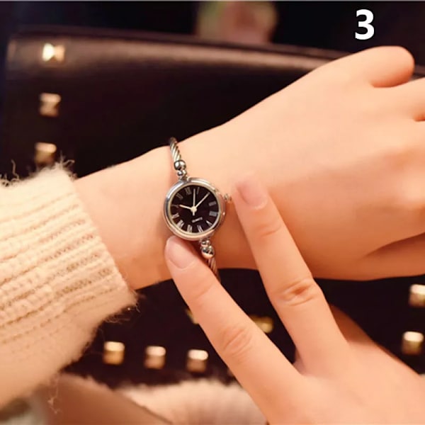 Litet guldarmband Lyxklockor i rostfritt stål retro damkvartsarmbandsur Mode Casual Watch Size 3