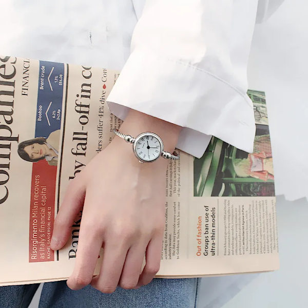 Litet guldarmband Watch i rostfritt stål Retro Dam Quartz Armbandsur Mode Casual Damklockor AC1