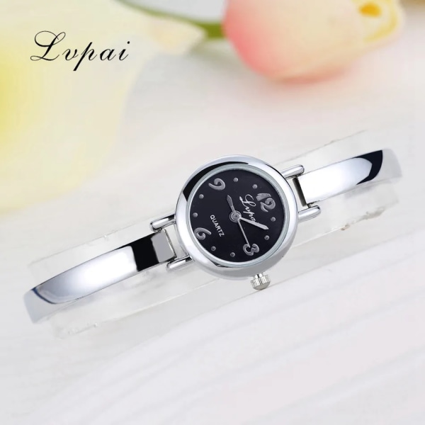 Lyxklocka Watch Watch Mode Kristall Kvarts Armbandsur Klassisk Guld Watch Casual Lvpai Toppmärke Silver Black