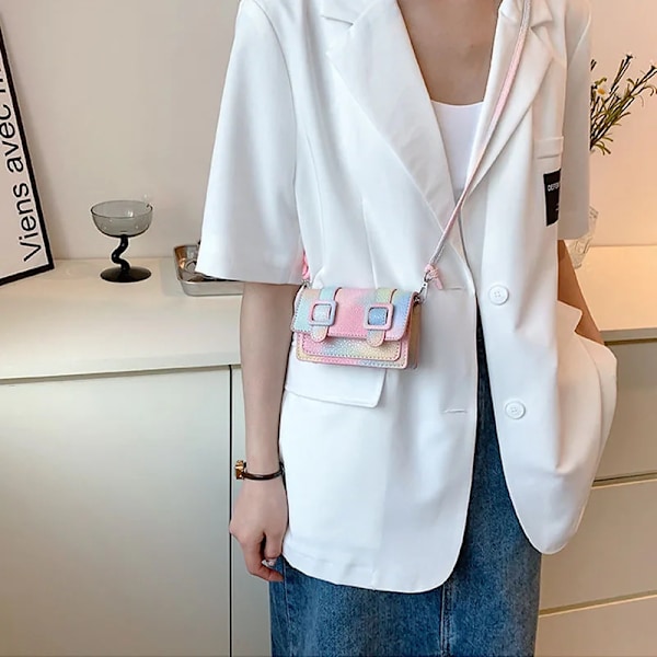 Mini Small Messenger Bag Dam Flicka Kedjeväska PU Läder Märke Designer Handväskor Dam Retro Bältesspänne Crossbody Väskor White