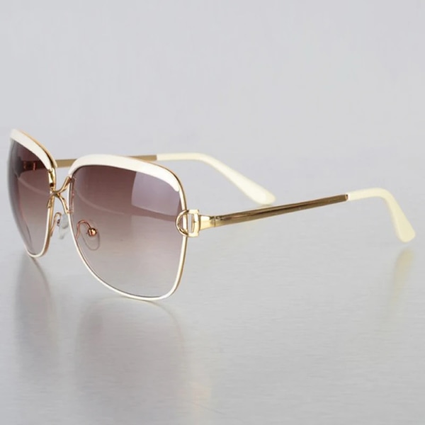RunBird Mode Solglasögon Dam Båge Populärt lyxmärke Designer Solglasögon Solglasögon Infantil Oculos De Sol Feminino R547 White