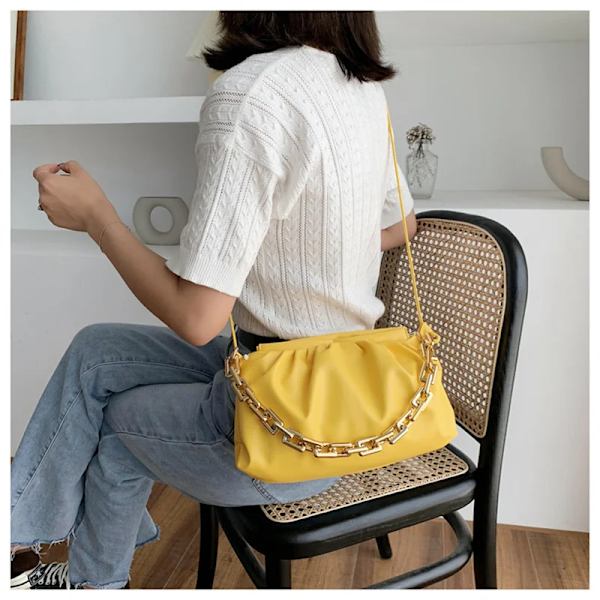 Retro Kvinnor Dumplings Messenger Bag Designerkedja Nytt mode Moln Kvinnlig Crossbody Axelväska Tide Handväska Clutchväska BE 28X17X9cm