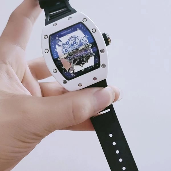 Herrklocka Mode Topp Lyx Alloy Watch -ur Transparent Man Chronograph Quartz Clock Lysande Sport Vattentät Armbandsur Style 4