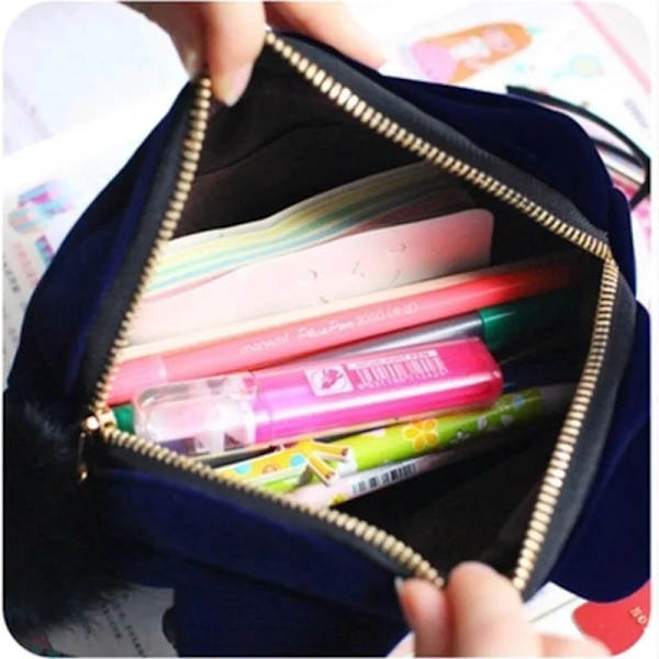 1 st Cartoon Cat Coin Toalettväska Case Resesmink Flanellpåse Organizer Kosmetikväska Fodral För Kvinnor Flickor Black