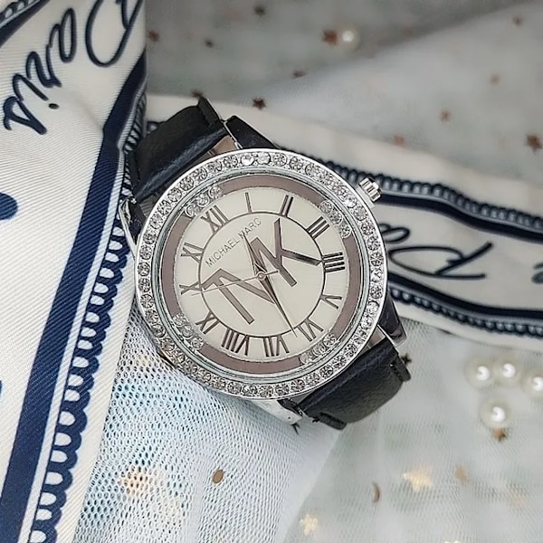 relogio feminino Lyxmärke Kristallläder Kvarts Watch Watch Dam Armbandsur Klocka reloj mujer Pink