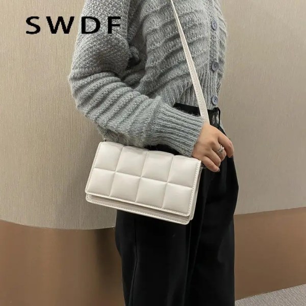 SWDF Ny vår Ny trend Wild Axelväska Mode Rutväska Dam Dam Design Messenger Liten fyrkantig väska Lyxig handväska Green